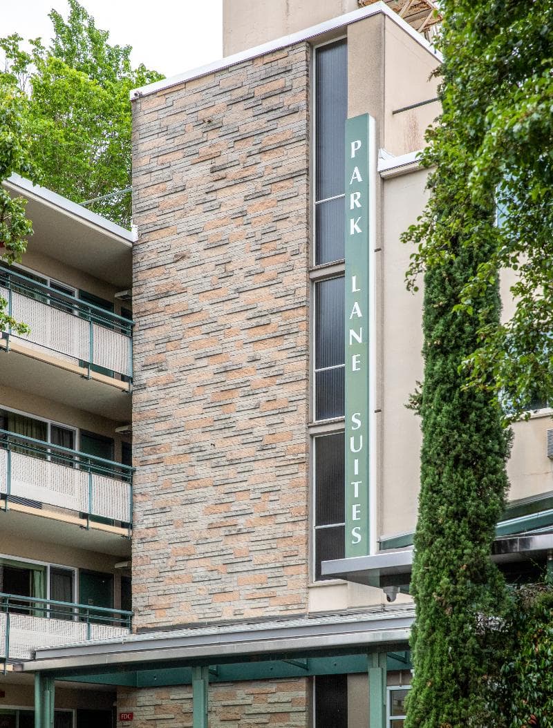 Park Lane Suites & Inn photo 1