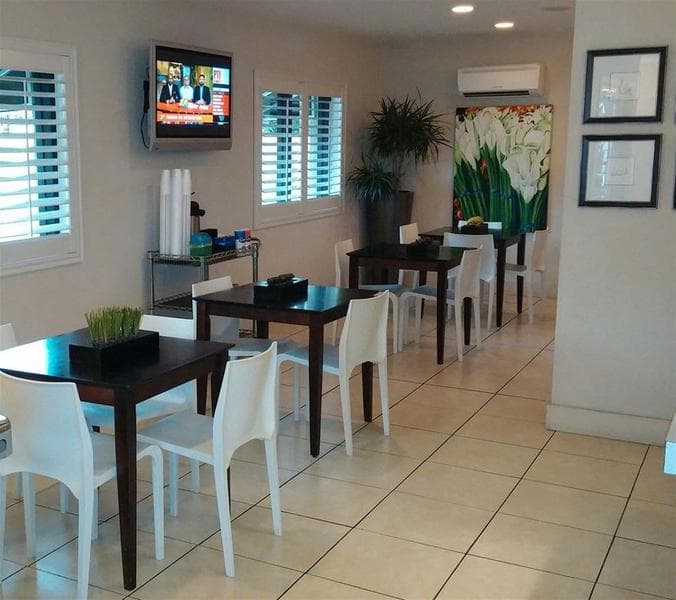 Sole Inn And Suites 2