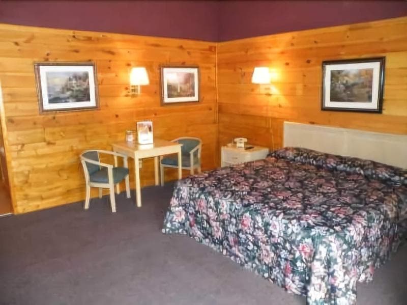 Green Valley Motel 4