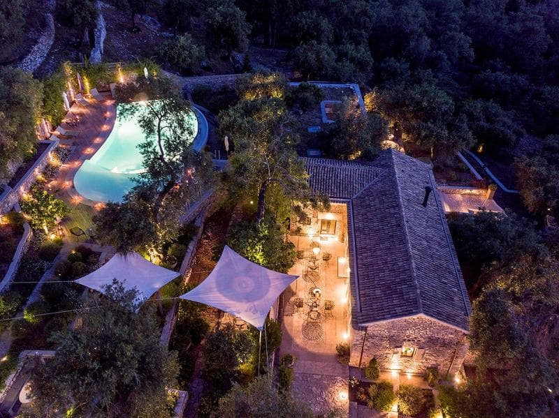 Torri E Merli, Paxoi 3