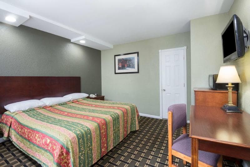 Knights Inn - Trevose 5
