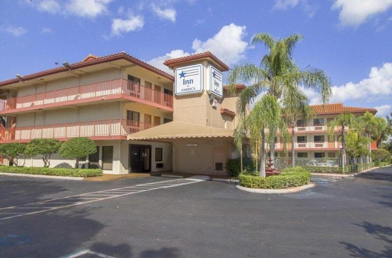 Inn Of America - Palm Beach Gardens 5