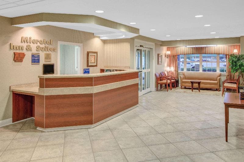 Microtel Inn & Suites By Wyndham Hattiesburg 5