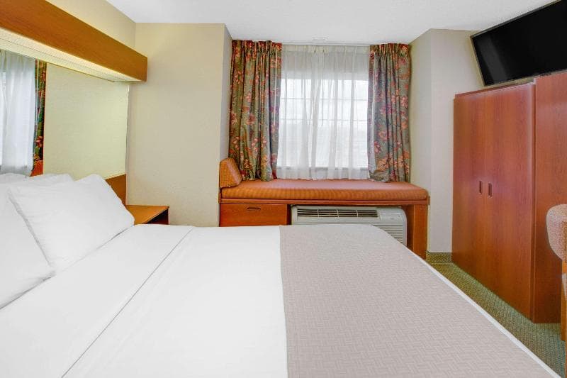 Microtel Inn & Suites By Wyndham Hattiesburg 4