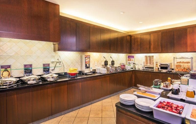 Residence Inn by Marriott Portland Downtown Waterfront 4