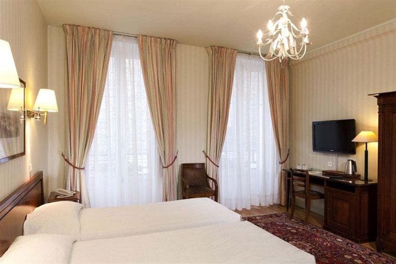Hotel Du Palais Bourbon 3