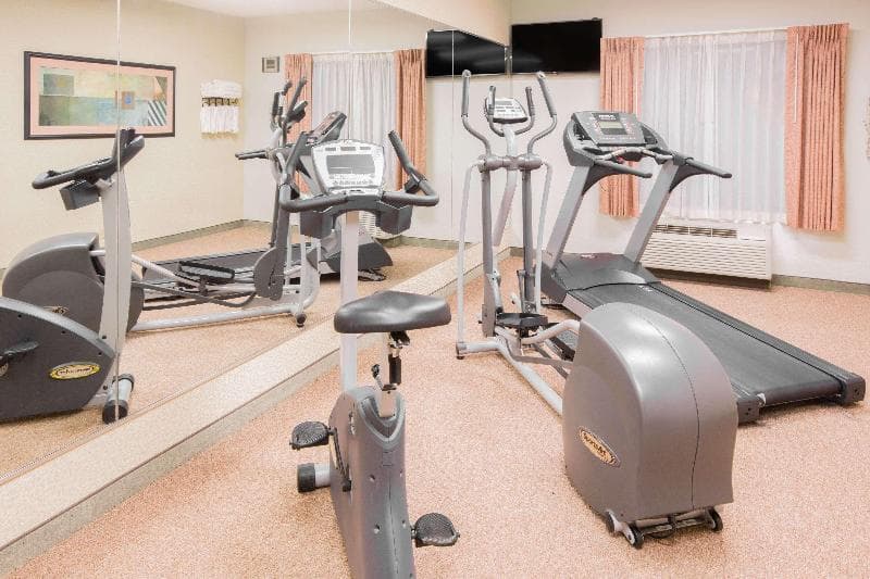 Days Inn by Wyndham Hattiesburg 3