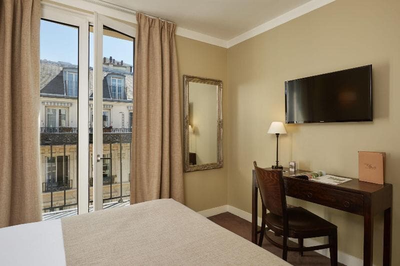 Hôtel De Sèvres 3