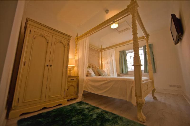 G! Boutique Hotel (Adults Only) 3