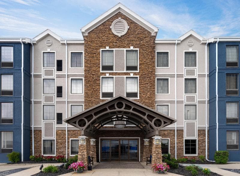 Staybridge Suites Indianapolis-Airport 2