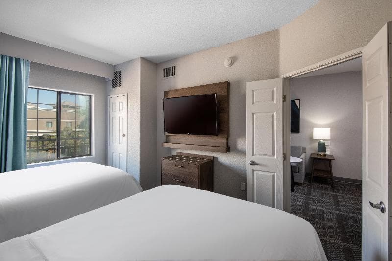 Staybridge Suites Phoenix - Glendale Sports Dist 5