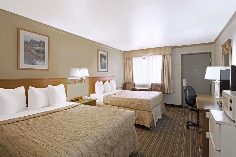 Days Inn By Wyndham Provo 2