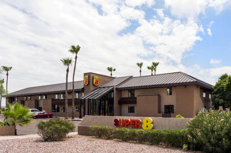 Super 8 by Wyndham Chandler Phoenix photo 1