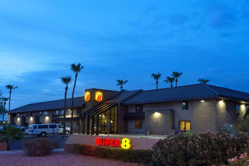 Super 8 by Wyndham Chandler Phoenix 2