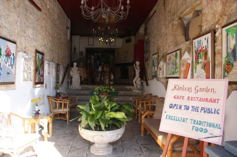 Kiniras Traditional Hotel & Restaurant 4