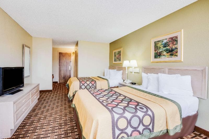 Super 8 By Wyndham Port Clinton 2