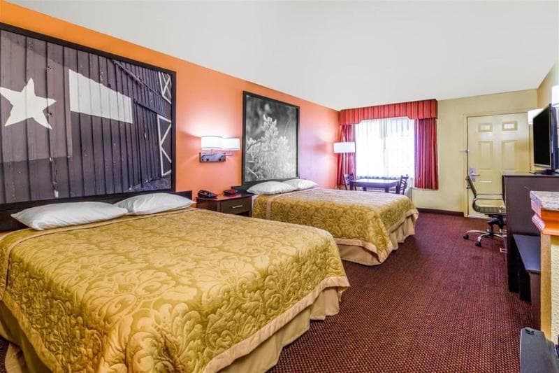 Premier Inn Palestine 3