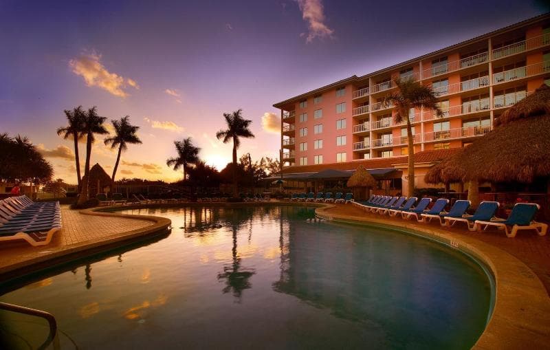 Palm Beach Shores Resort & Vacation Villas 3