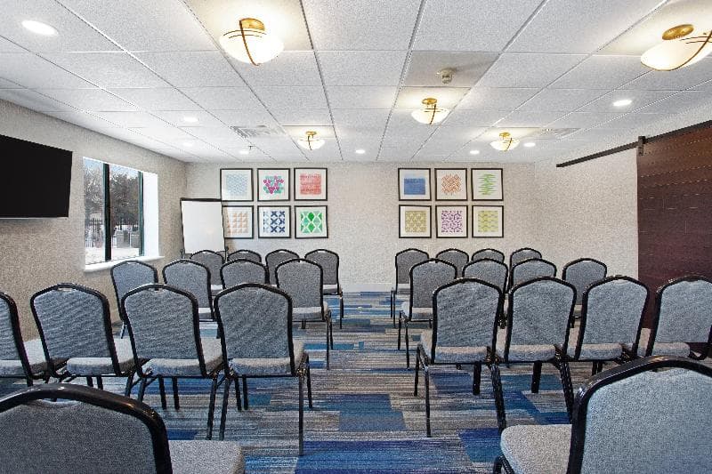 Holiday Inn Express Exton-Lionville photo 1