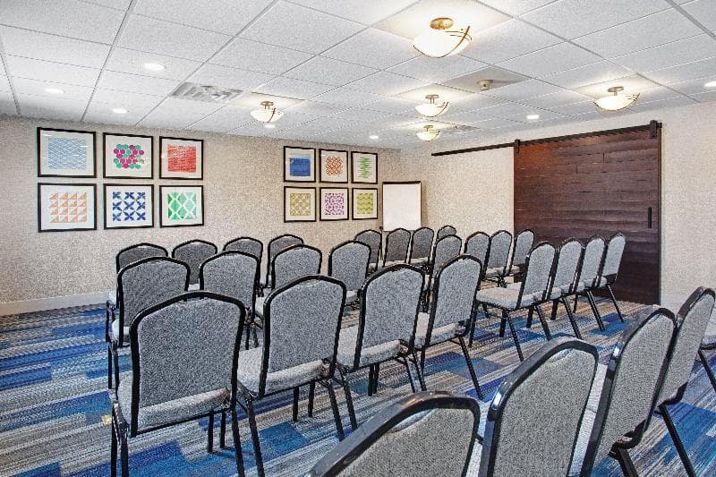 Holiday Inn Express Exton-Lionville 4