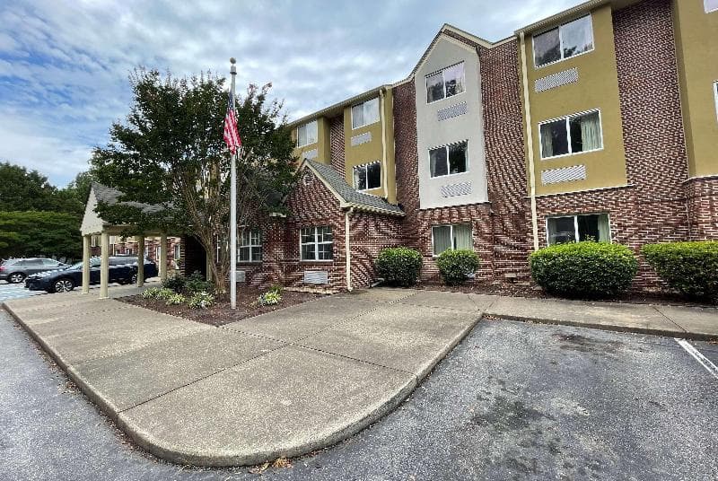 Microtel Inn & Suites By Wyndham Newport News Airport 5