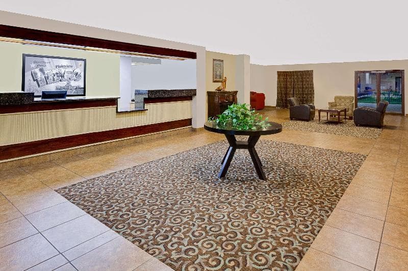 Super 8 By Wyndham Plainview 5