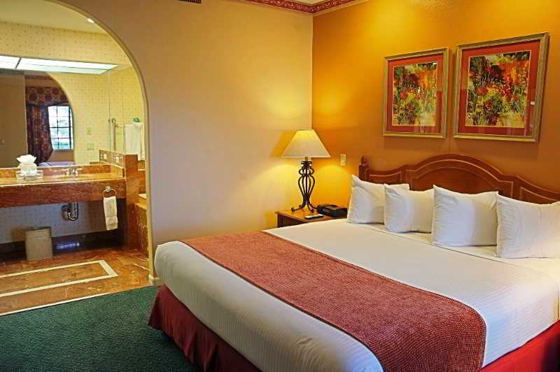 The Legacy Golf Resort 3