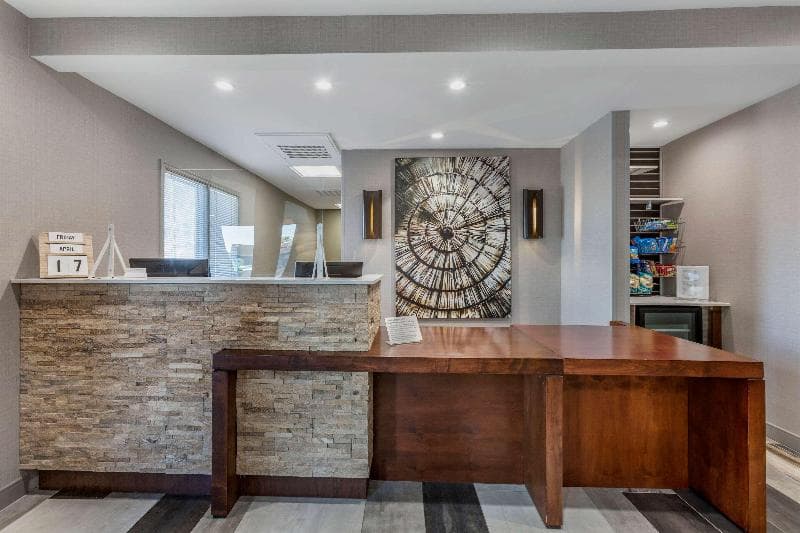 Windmill Suites In Surprise 4