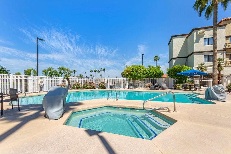 Windmill Suites In Surprise 5