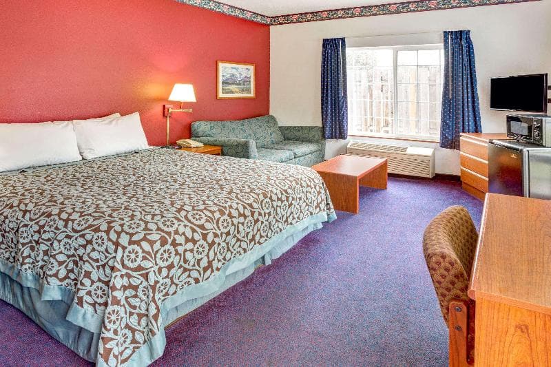 Days Inn & Suites By Wyndham Gresham photo 1