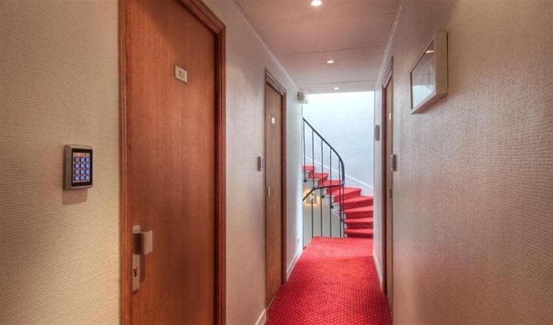 Hotel Edgar Quinet 2