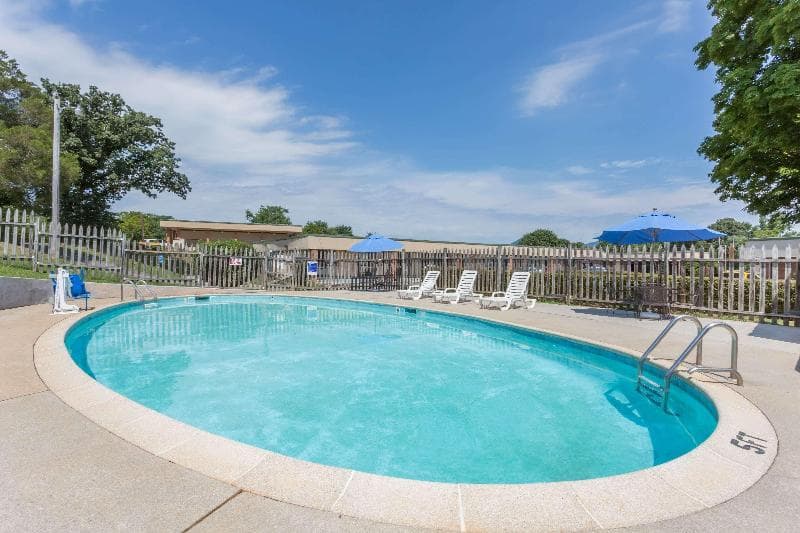 Days Inn By Wyndham Bedford 5