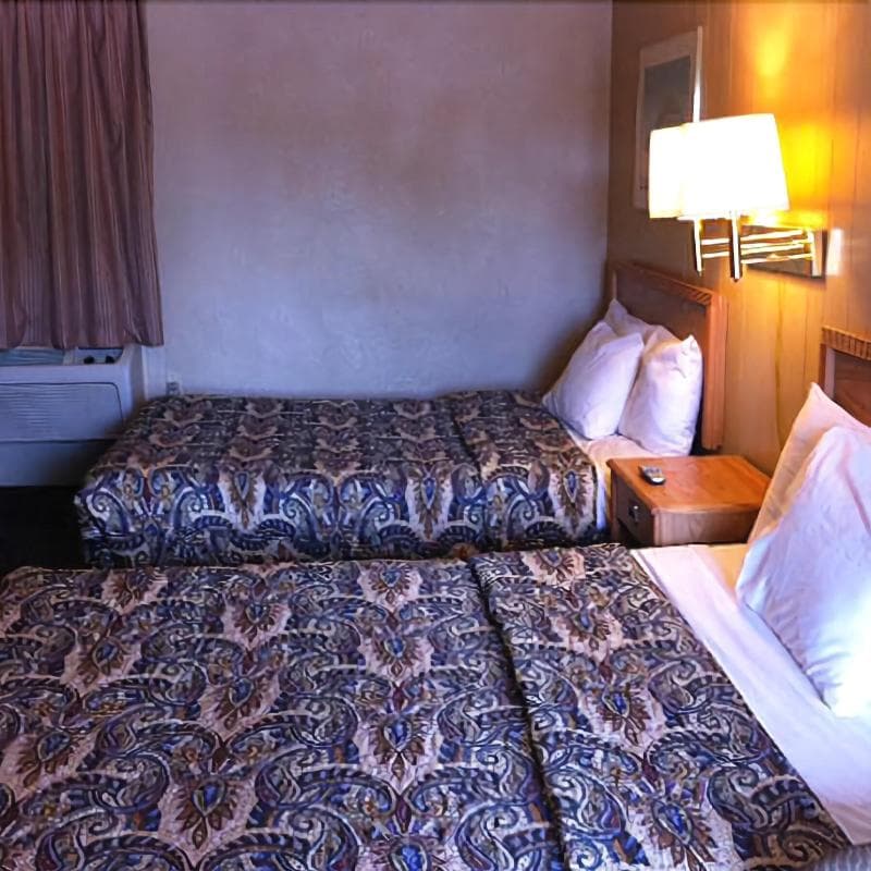 Silver Spur Motel Lander 3