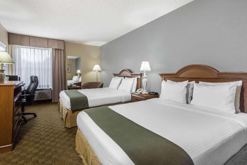 Days Inn by Wyndham Selma 3