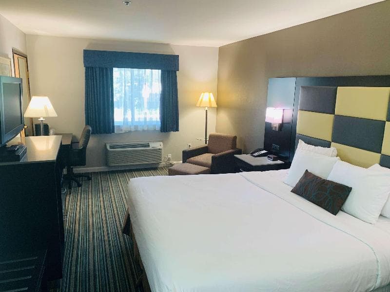 Surestay Plus Hotel By Best Western Redding 4