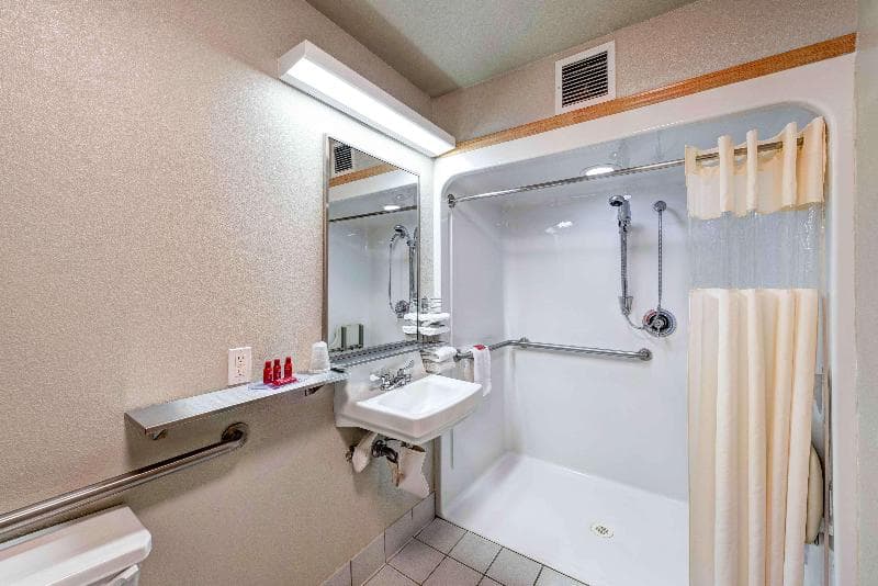 Surestay Plus Hotel By Best Western Redding 3