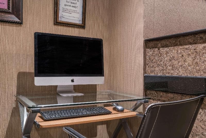 Microtel Inn & Suites By Wyndham Rochester Mayo Clinic North photo 1