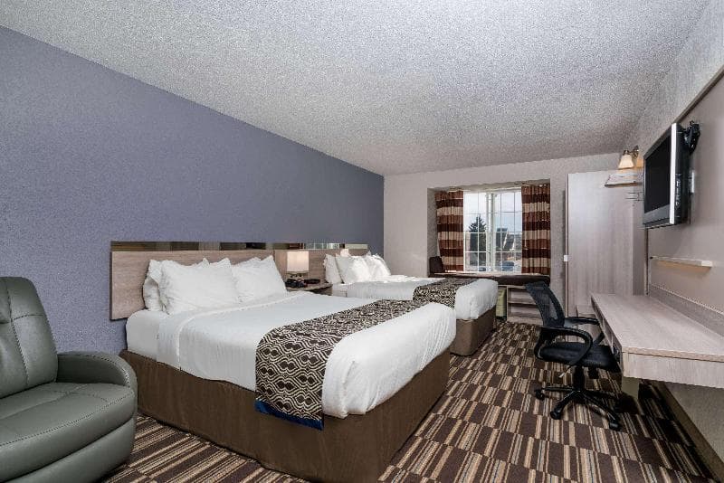 Microtel Inn & Suites By Wyndham Rochester Mayo Clinic North 2