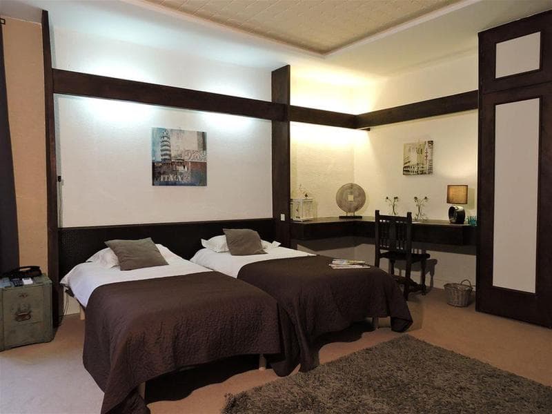 De La Loge 3