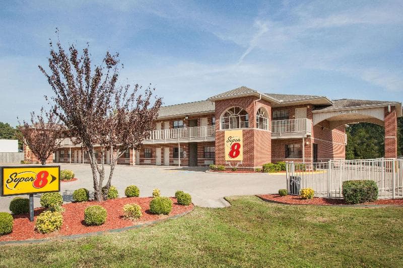 Super 8 By Wyndham Cabot 4
