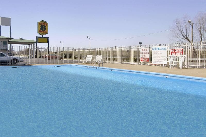 Super 8 By Wyndham Little Rock/North/Airport 3