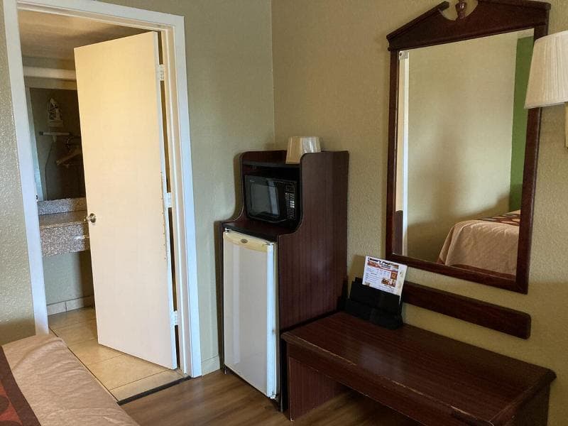 Super 8 By Wyndham Little Rock/North/Airport 1