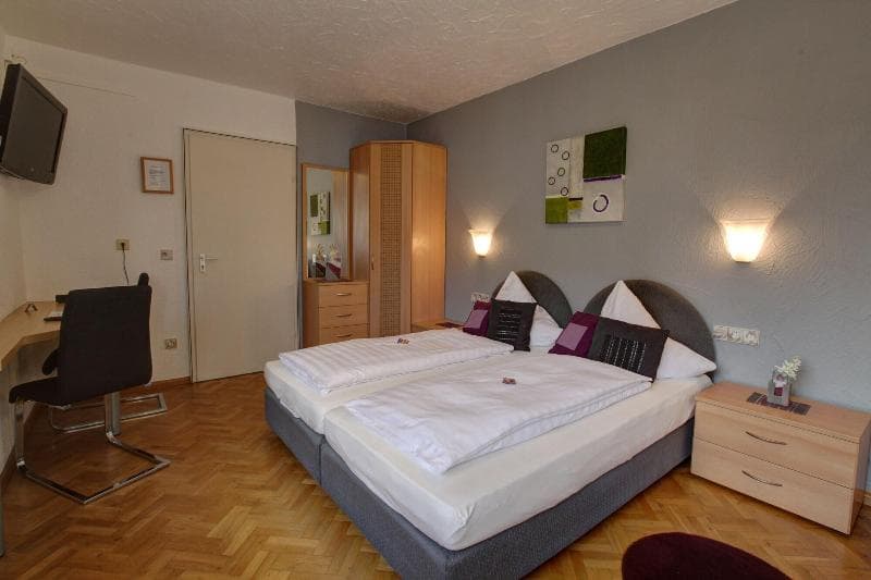H41 Inn Hostel Freiburg Adults Only photo 1