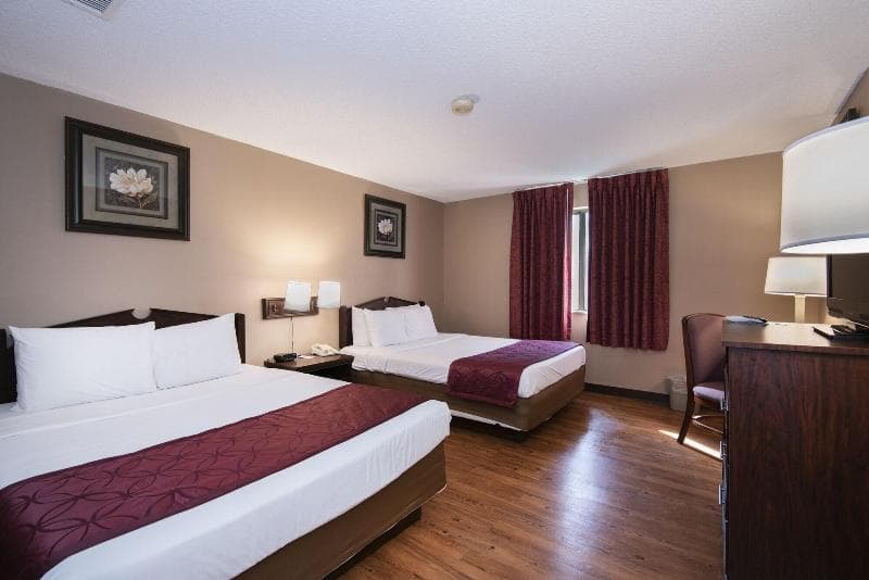 Guest Inn And Suites Midtown Medical Center - Adults Only 5
