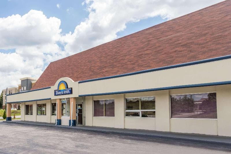 Days Inn by Wyndham Christiansburg 5