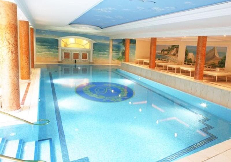 Rugard Thermal Strandhotel main