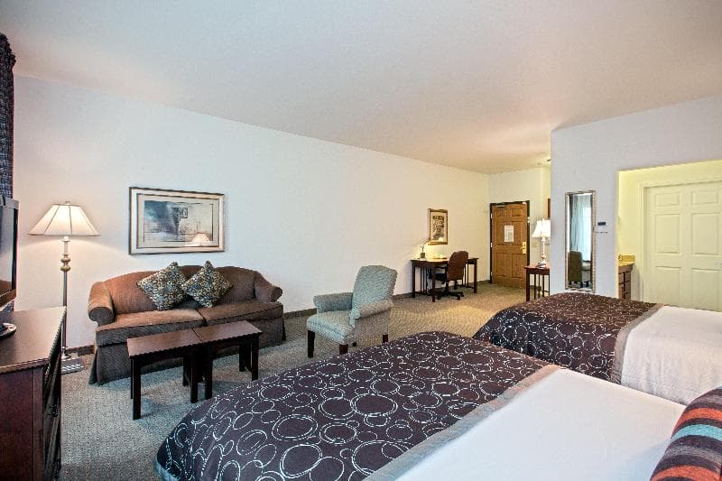 Staybridge Suites Rockford 5