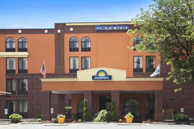 Days Inn By Wyndham Reading Wyomissing photo 1