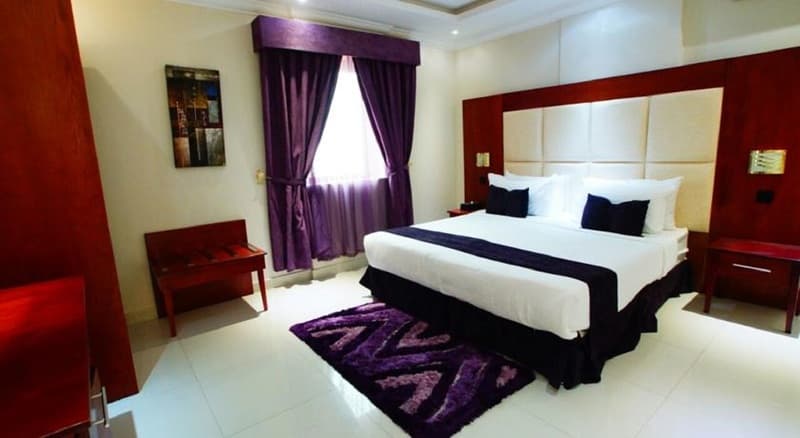 Al Muhaidb Black Box Hotel 5