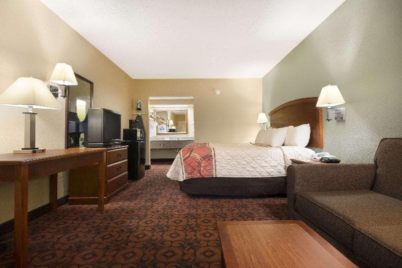 Days Inn by Wyndham Weldon/Roanoke Rapids photo 1